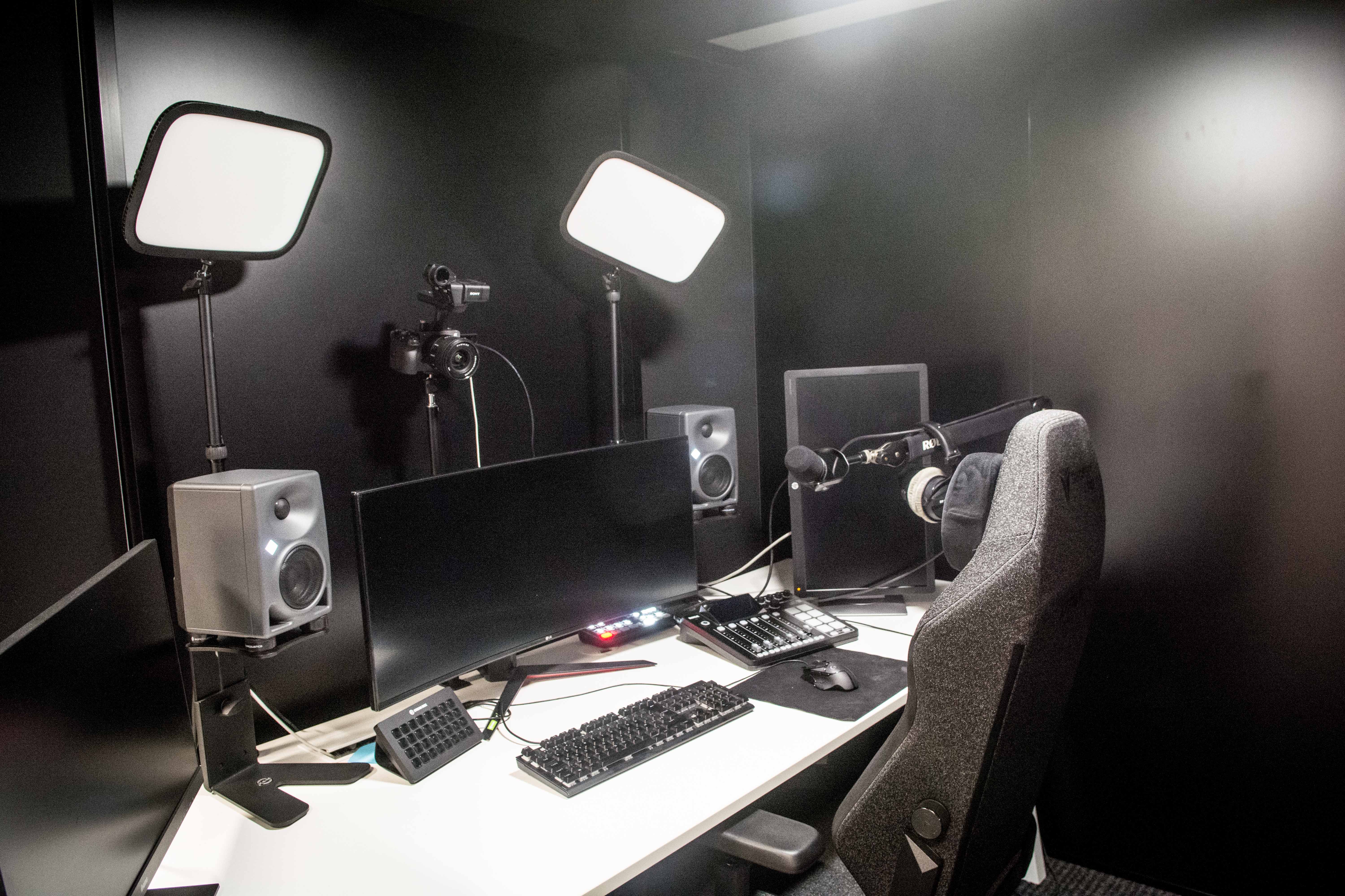 Slice 6 mixing room